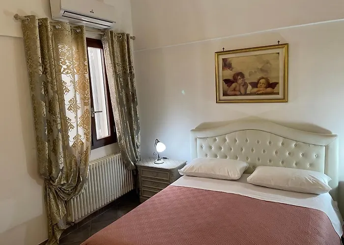 Feriehus Spacious In Centre - Walk To Old Town & Station Monopoli
